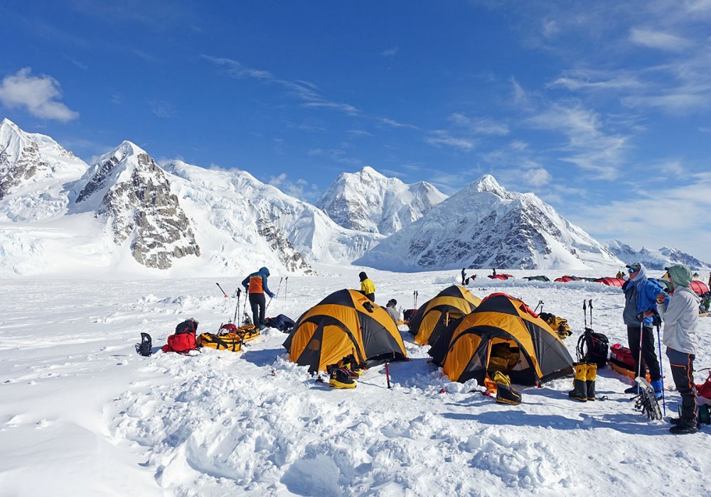 Camping tent