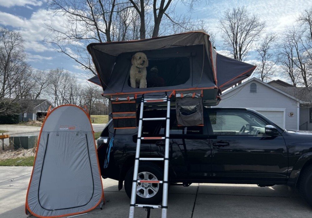 Camping tent
