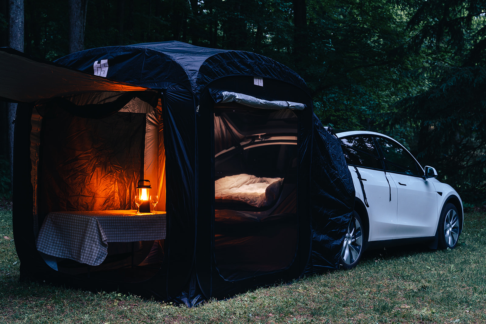 Camping tent